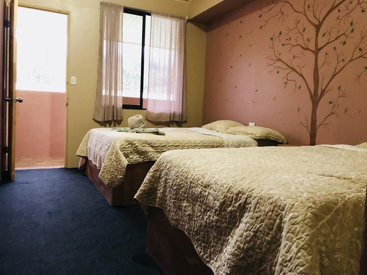 Hotel Uran Rivas Екстериор снимка